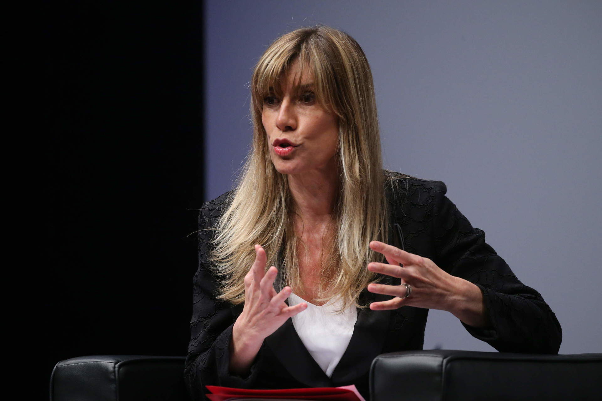 La directora de la Cátedra Extraordinaria de Transformación Social de la Universidad Complutense de Madrid, Begoña Gómez, interviene durante la segunda jornada del IV Congreso Iberoamericano, a 18 de mayo de 2021, en el CaixaForum, Madrid.