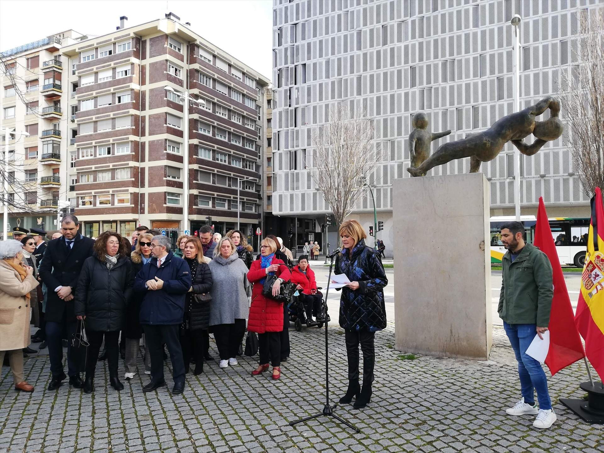 Acto en Pamplona en recuerdo de las víctimas de ETA.. (Foto: Europa Press)