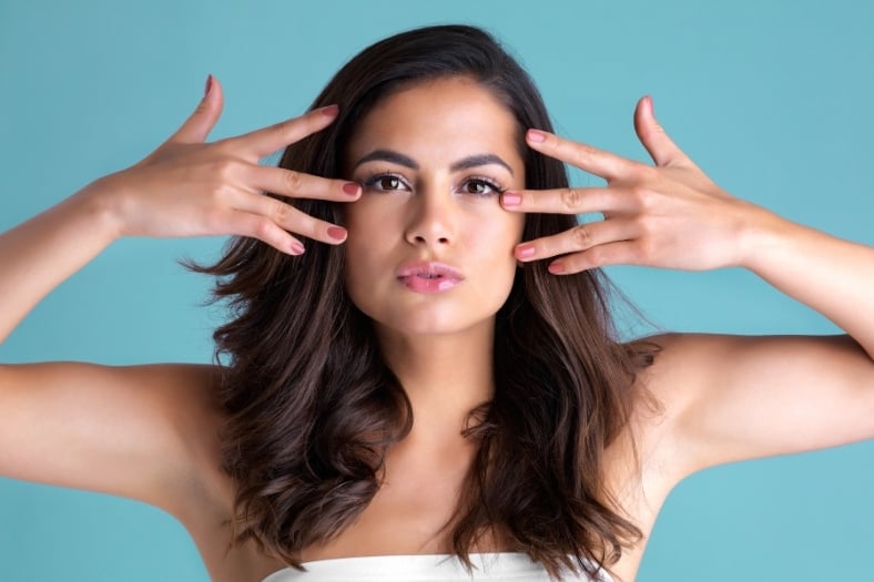 Guía de compra de suplementos para el cabello, piel y uñas