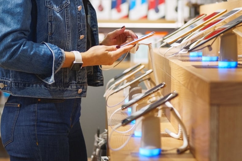 Factores clave a considerar antes de comprar un móvil por 300 euros